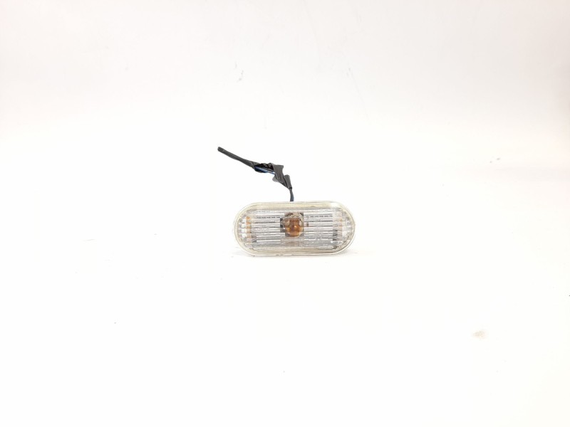 Recambio de piloto lateral derecho para ford focus c-max 2.0 tdci referencia OEM IAM 4M5A13K309AA  
