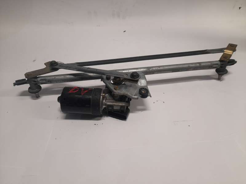 MOTOR LIMPIA DELANTERO 