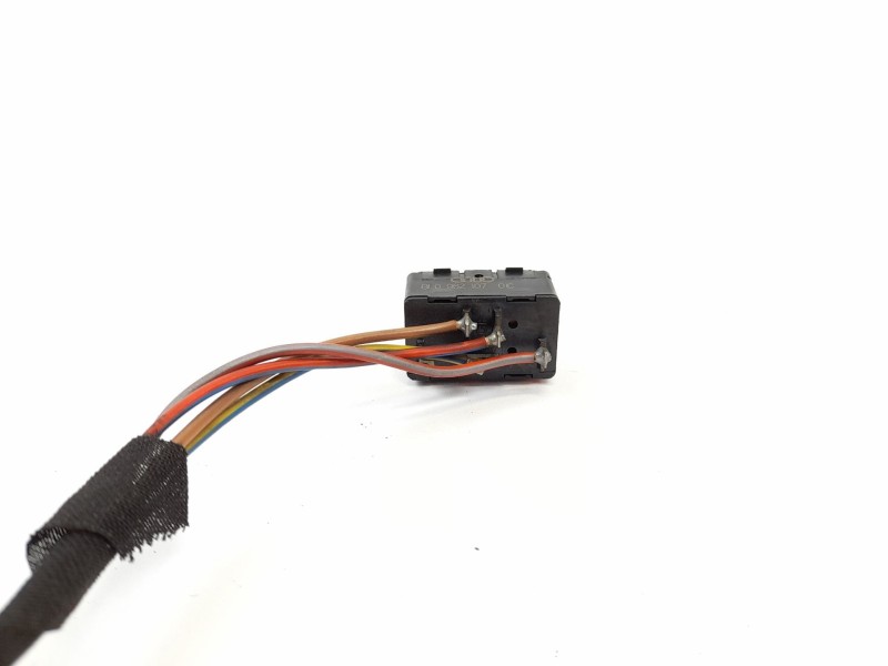 Recambio de interruptor para audi a4 avant (b5) 2.5 tdi referencia OEM IAM 8L096210701C  