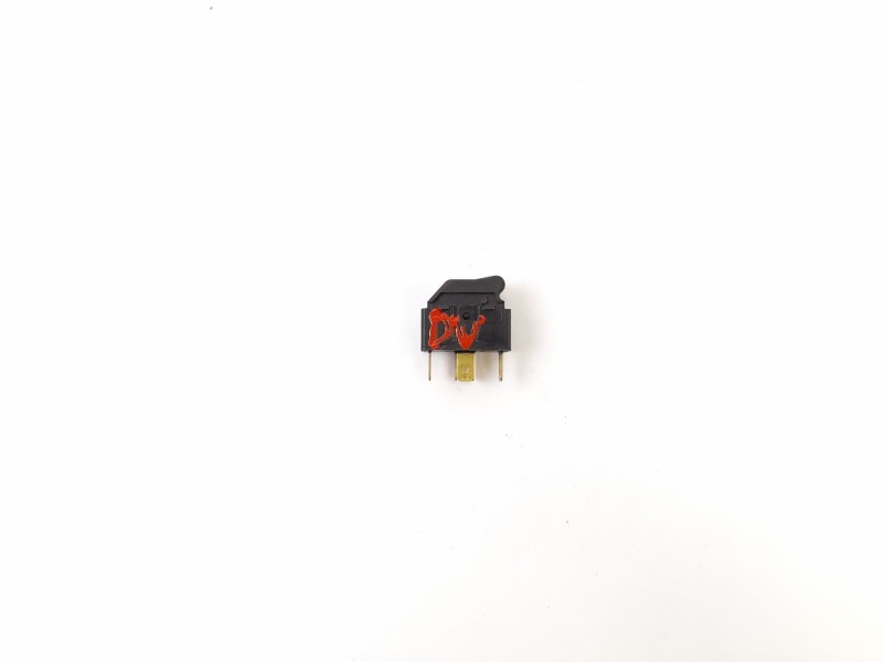 Recambio de mando elevalunas delantero izquierdo para audi a4 avant (b5) 2.5 tdi referencia OEM IAM 4D095985501C  
