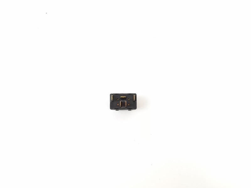 Recambio de mando elevalunas delantero izquierdo para audi a4 avant (b5) 2.5 tdi referencia OEM IAM 4D095985501C  