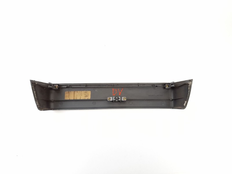 Recambio de moldura para mitsubishi montero (l040) 2.5 td 4x4 referencia OEM IAM MB208281  