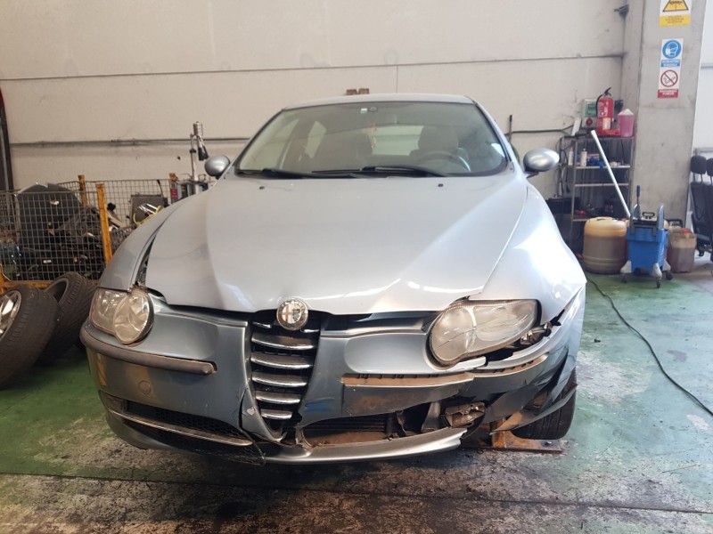 alfa romeo 147 (937_) 1.6 16v t.spark (937.axa1a, del año 2001