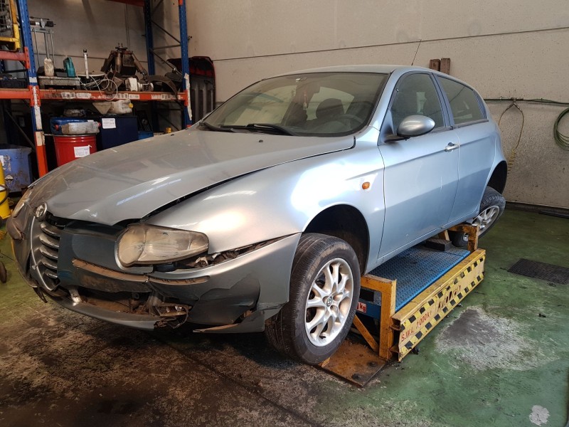 alfa romeo 147 (937_) 1.6 16v t.spark (937.axa1a, del año 2001
