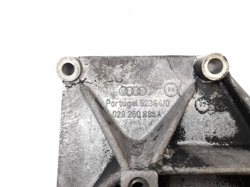 Recambio de soporte alternador para audi a4 avant (b5) 1.9 tdi referencia OEM IAM 028260885A  