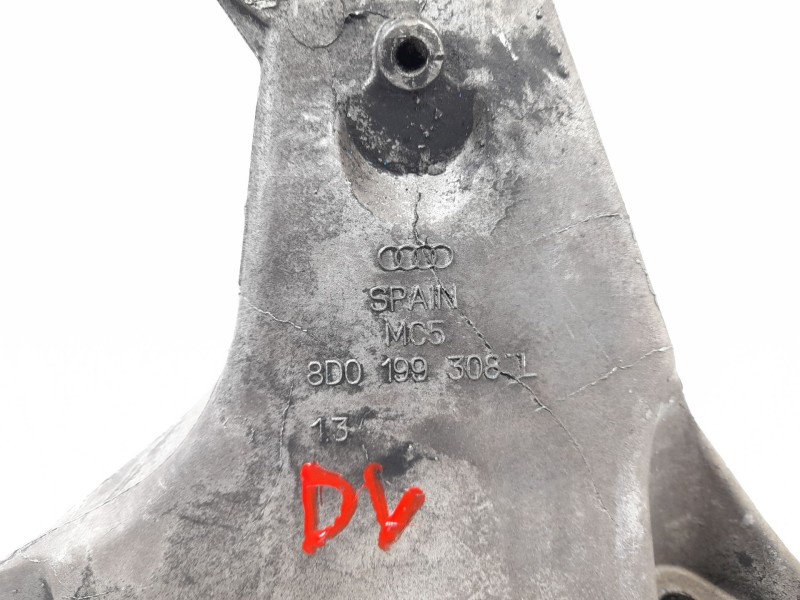 Recambio de soporte motor para audi a4 avant (b5) 1.9 tdi referencia OEM IAM 8D0199308L  