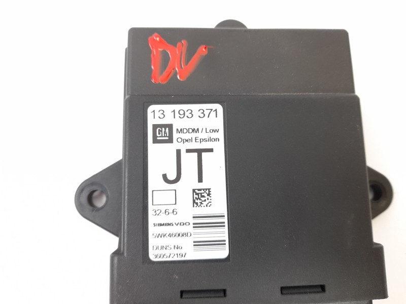 Recambio de modulo electronico para opel vectra c berlina gts 1.9 cdti referencia OEM IAM 13193371  5WK46008D