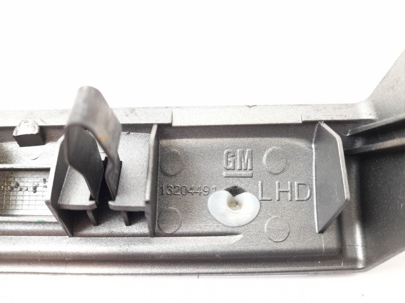 Recambio de moldura para opel vectra c berlina gts 1.9 cdti referencia OEM IAM 13204491  769053620
