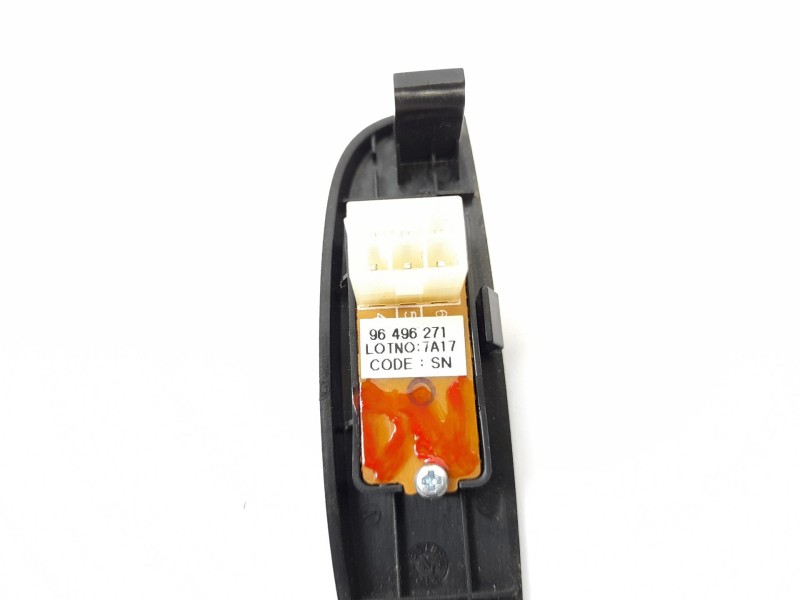 Recambio de interruptor para chevrolet matiz 1.0 cat referencia OEM IAM 96496271  