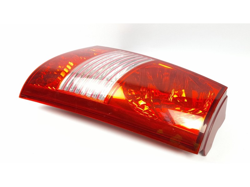 Recambio de piloto trasero derecho para kia picanto 1.0 referencia OEM IAM 92402070 9240207010 