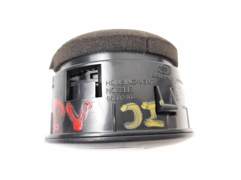 Recambio de rejilla del aire delantera central para chevrolet matiz 1.0 cat referencia OEM IAM 96602404  