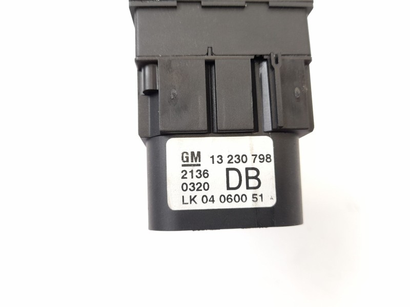 Recambio de mando luces para opel vectra c berlina gts 1.9 cdti referencia OEM IAM 13230798  04060051