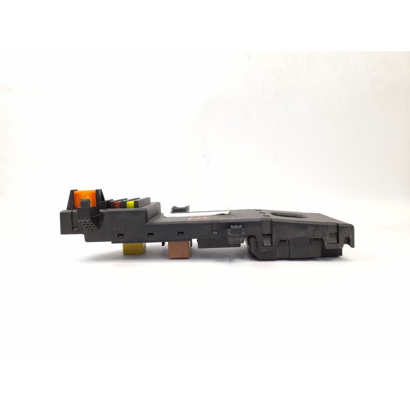 Recambio de caja reles / fusibles para opel vectra c berlina gts 1.9 cdti referencia OEM IAM 13223678  13193588