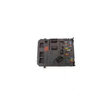 CAJA RELES / FUSIBLES S118085200L 
