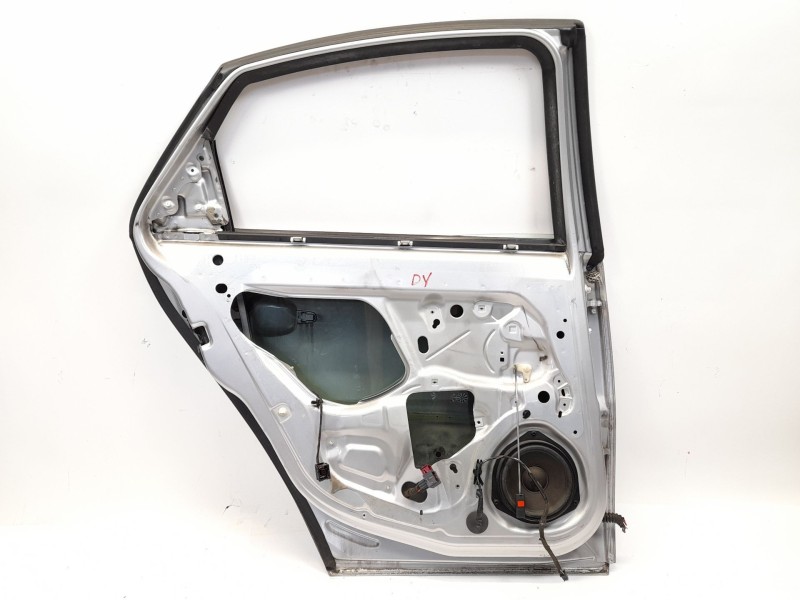 Recambio de puerta trasera izquierda para opel vectra c berlina gts 1.9 cdti referencia OEM IAM   