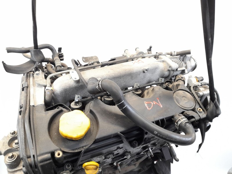 Recambio de despiece motor para opel vectra c berlina gts 1.9 cdti referencia OEM IAM Z19DT  