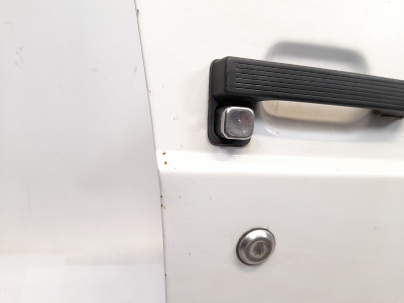 Recambio de puerta delantera derecha para citroen c15 ranchera familiar 1.8 d referencia OEM IAM   