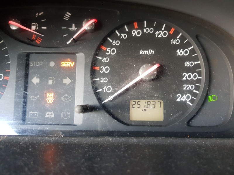 renault laguna ii (bg0) del año 2004
