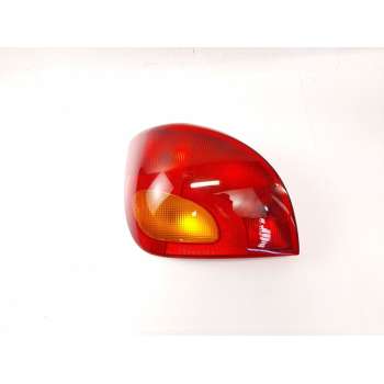 PILOTO TRASERO IZQUIERDO 393857 