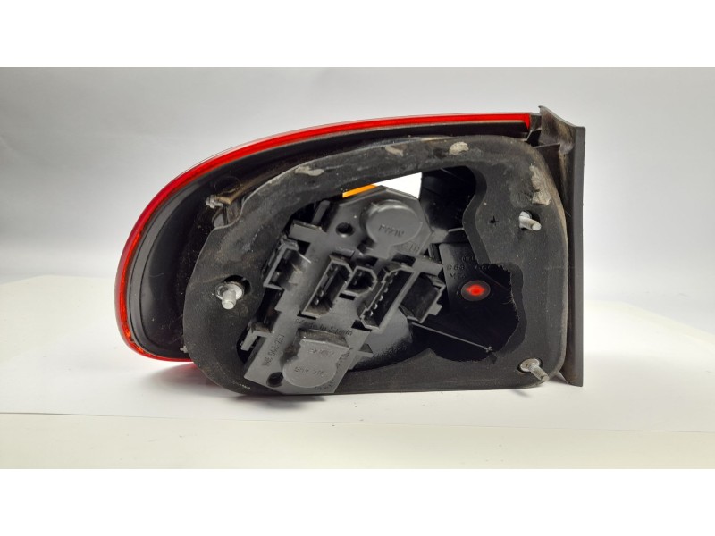 Recambio de piloto trasero derecho para seat toledo (1m2) 2.3 v5 referencia OEM IAM 1M5945096B  