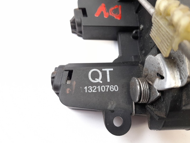 Recambio de cerradura puerta trasera izquierda para opel vectra c berlina gts 1.9 cdti referencia OEM IAM 13210760  