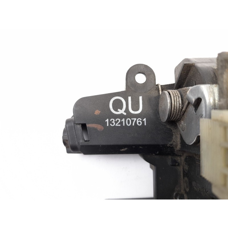 Recambio de cerradura puerta trasera derecha para opel vectra c berlina gts 1.9 cdti referencia OEM IAM 13210761  