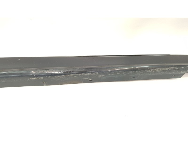 Recambio de faldon lateral para bmw serie 1 berlina (e81/e87) 120d referencia OEM IAM 51717147401  