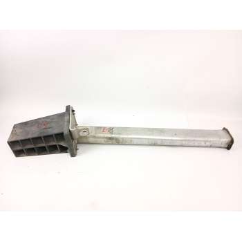 SOPORTE PARAGOLPES DELANTERO DERECHO 