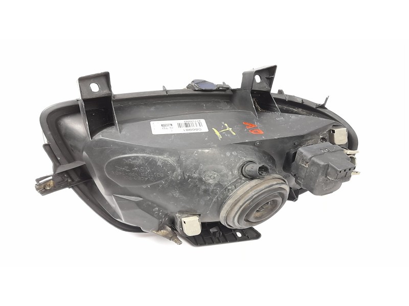 Recambio de faro izquierdo para renault clio ii fase i (b/cbo) 1.2 referencia OEM IAM 67735099  