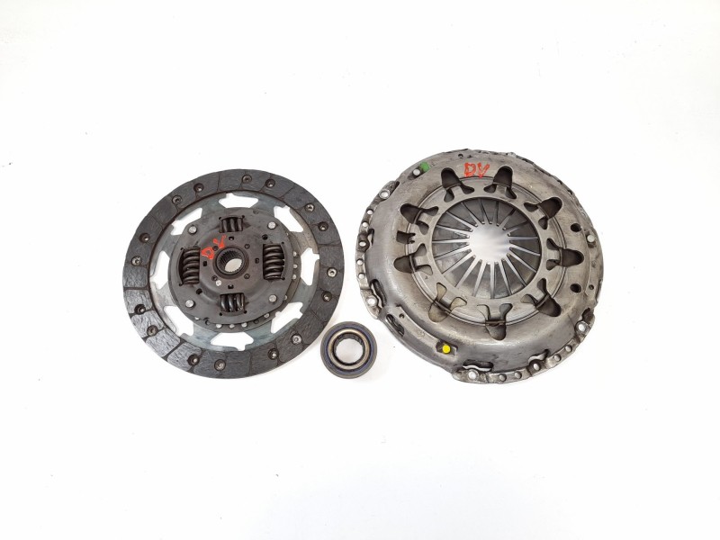 Recambio de kit embrague para seat ibiza iii (6l1) 1.4 tdi referencia OEM IAM 122042310  