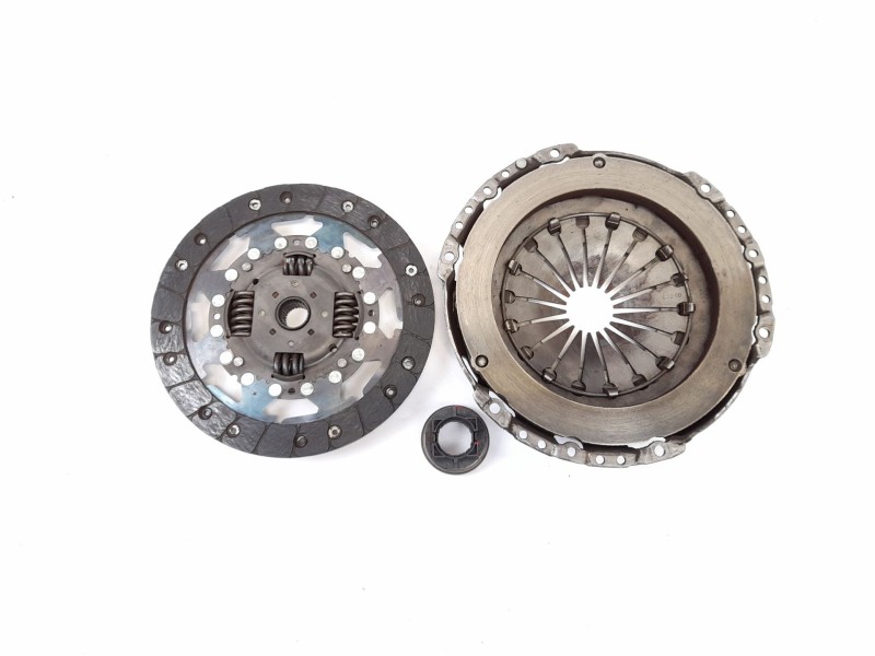 Recambio de kit embrague para seat ibiza iii (6l1) 1.4 tdi referencia OEM IAM 122042310  