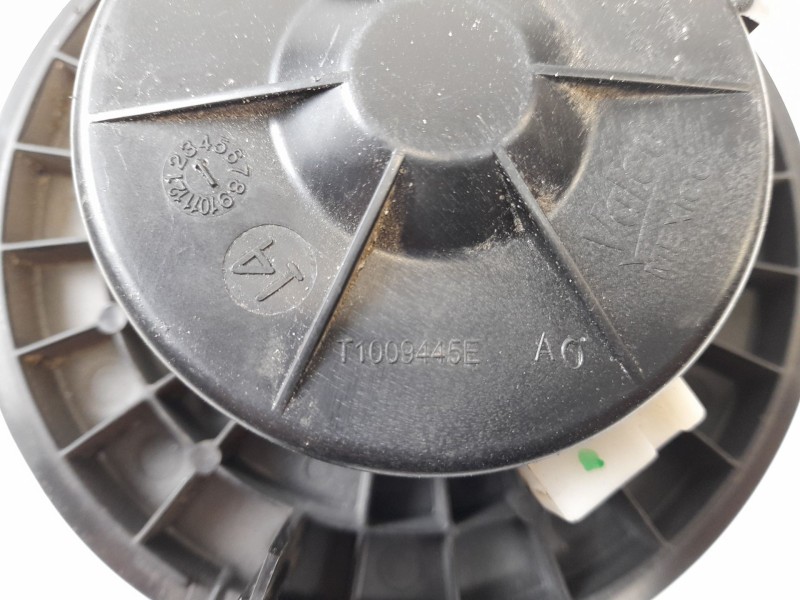 Recambio de ventilador calefaccion para nissan nv 200 (m20) nv200 furgón basic referencia OEM IAM T1009445E  