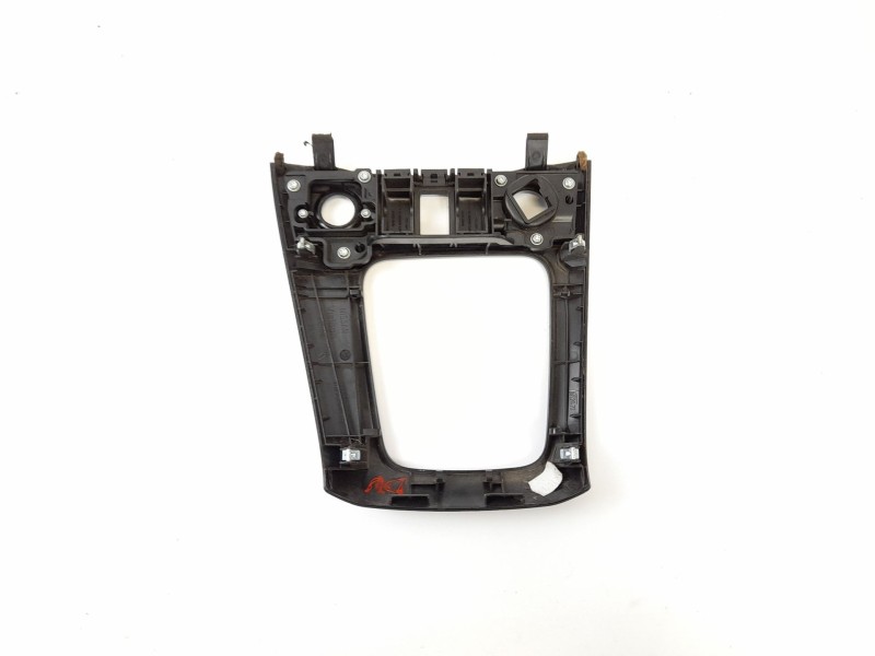 Recambio de moldura para nissan nv 200 (m20) nv200 furgón basic referencia OEM IAM 68262BJ99C 68262BJ97C 68262BJ98C