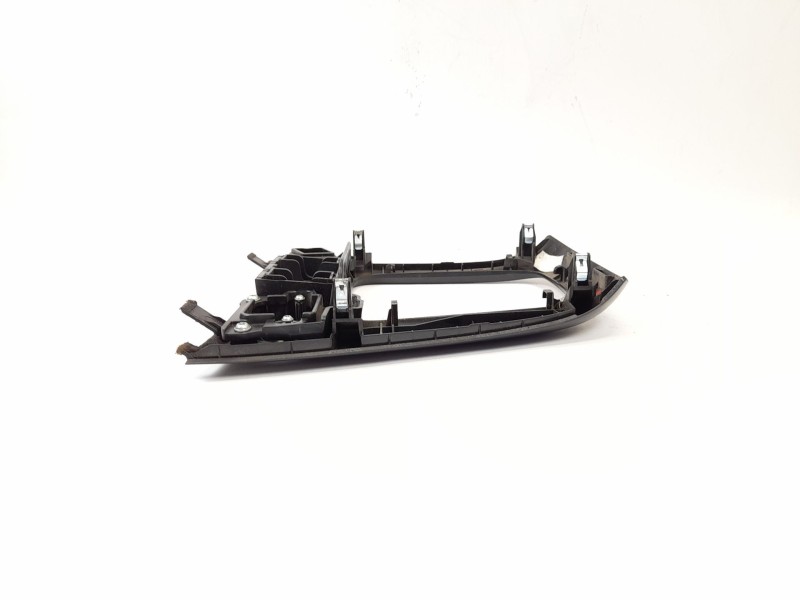 Recambio de moldura para nissan nv 200 (m20) nv200 furgón basic referencia OEM IAM 68262BJ99C 68262BJ97C 68262BJ98C