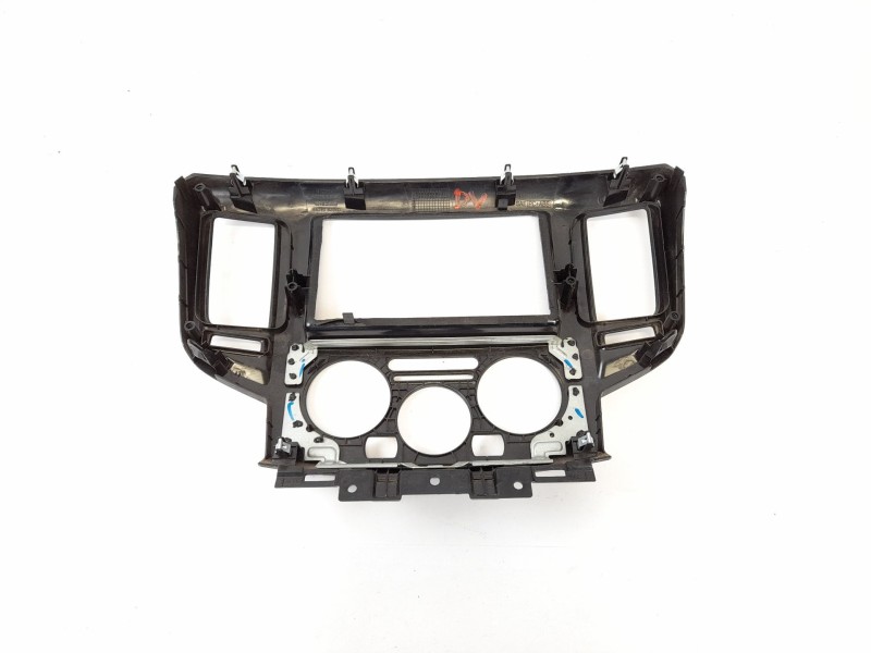 Recambio de moldura para nissan nv 200 (m20) nv200 furgón basic referencia OEM IAM 68260BJ04D  68260BJ04C