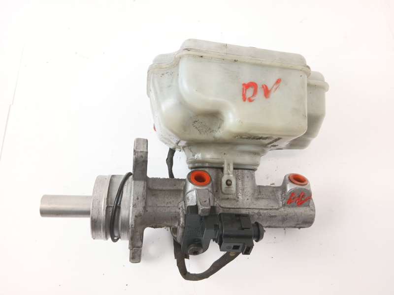 BOMBA FRENO 0204Y24052 
