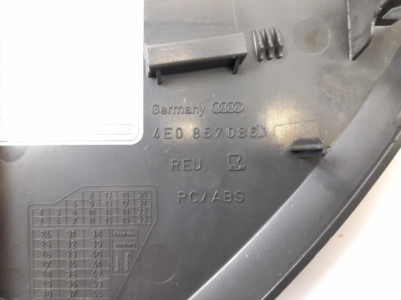 Recambio de moldura para audi a8 (4e2) 4.0 tdi quattro referencia OEM IAM 4E0857086D  