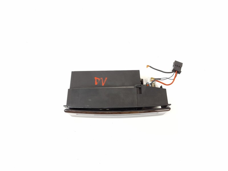 Recambio de cenicero para audi a8 (4e2) 4.0 tdi quattro referencia OEM IAM 4E0857951C  