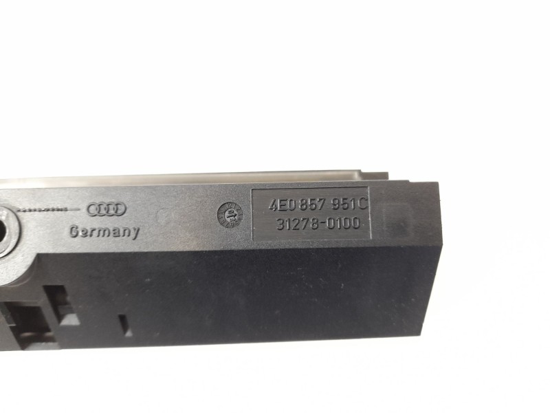 Recambio de cenicero para audi a8 (4e2) 4.0 tdi quattro referencia OEM IAM 4E0857951C  
