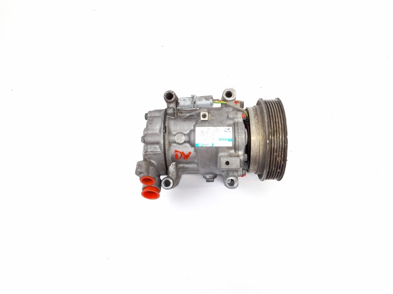 Recambio de compresor aire acondicionado para nissan nv 200 (m20) nv200 furgón basic referencia OEM IAM 92600AZ74A  