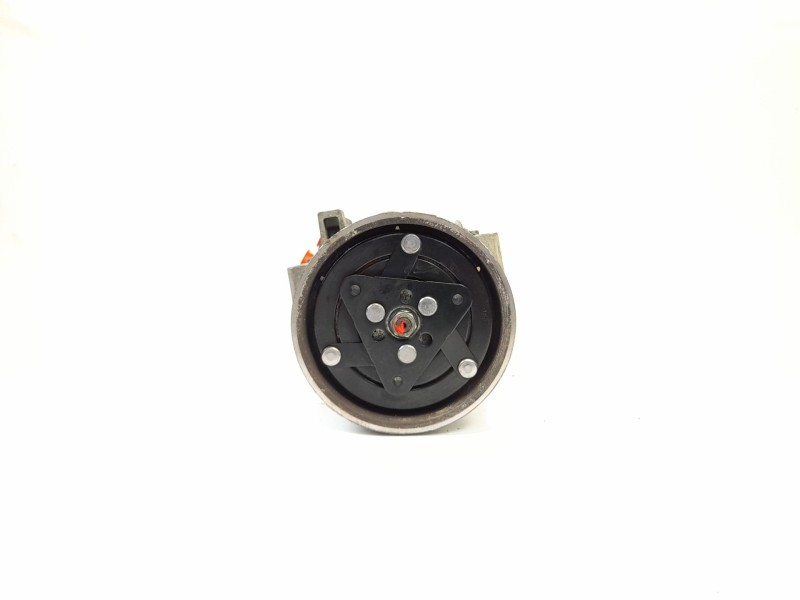 Recambio de compresor aire acondicionado para nissan nv 200 (m20) nv200 furgón basic referencia OEM IAM 92600AZ74A  