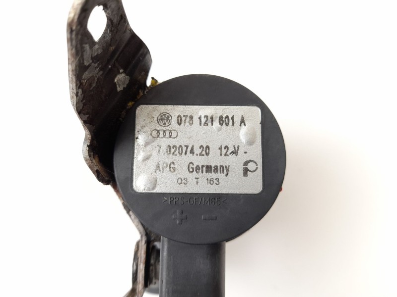 Recambio de bomba agua para audi a8 (4e2) 4.0 tdi quattro referencia OEM IAM 078121601A  70207420