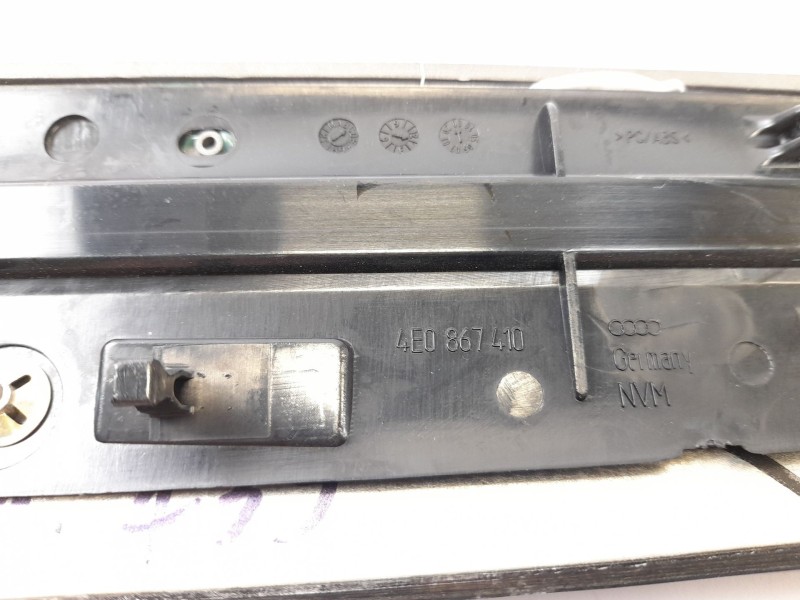Recambio de moldura para audi a8 (4e2) 4.0 tdi quattro referencia OEM IAM 4E0867410  