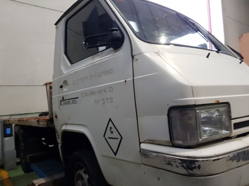 nissan trade caja/chasis del año 1995
