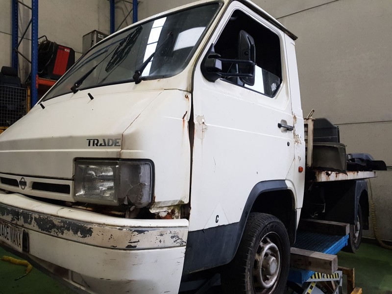 nissan trade caja/chasis del año 1995