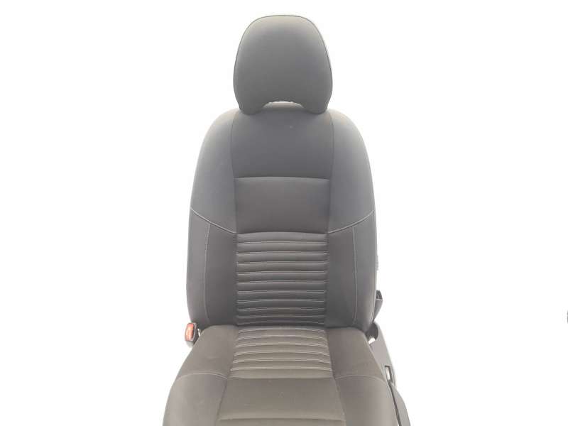 ASIENTO DELANTERO IZQUIERDO 