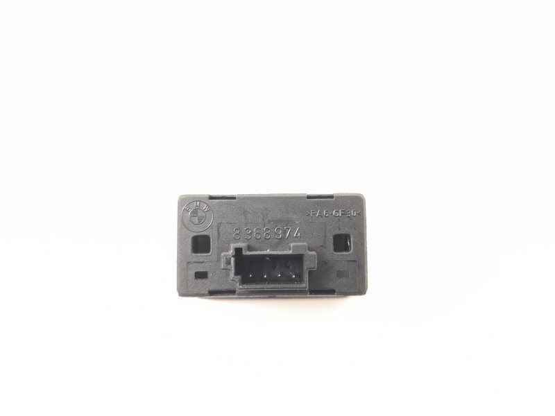 Recambio de mando elevalunas trasero izquierdo para bmw serie 5 berlina (e39) 2.5 525tds referencia OEM IAM 8368974  