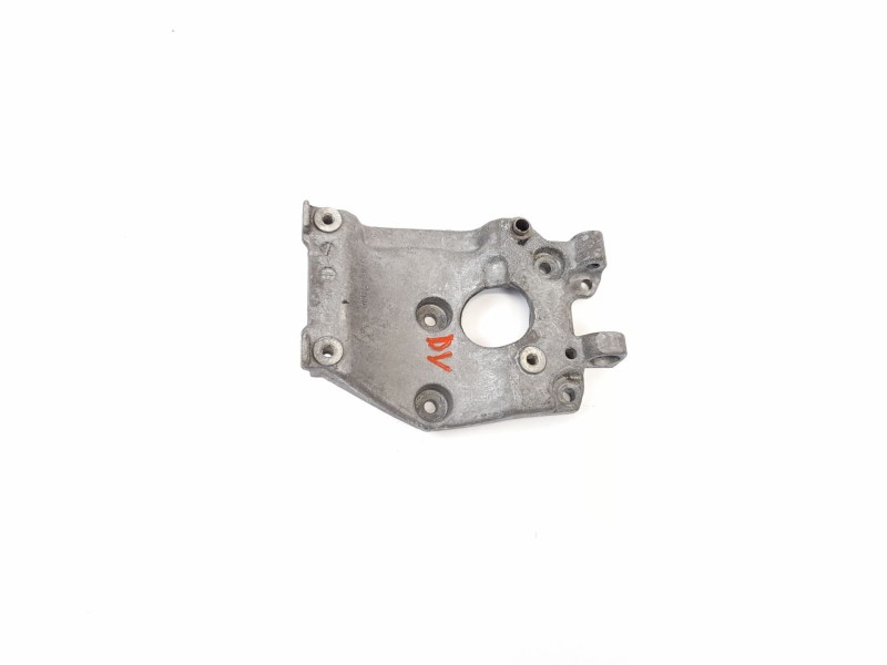Recambio de soporte alternador para peugeot 307 break (3e) 1.6 hdi referencia OEM IAM 9646719580  