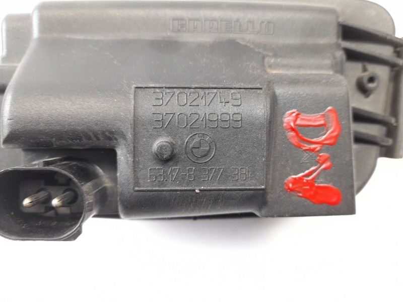 Recambio de faro antiniebla derecho para bmw serie 5 berlina (e39) 2.5 525tds referencia OEM IAM 63178377384  