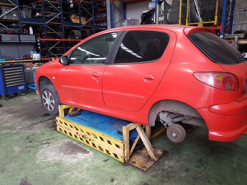 peugeot 206 berlina x-line (2001-2009)1.4 hdi 68cv del año 2003